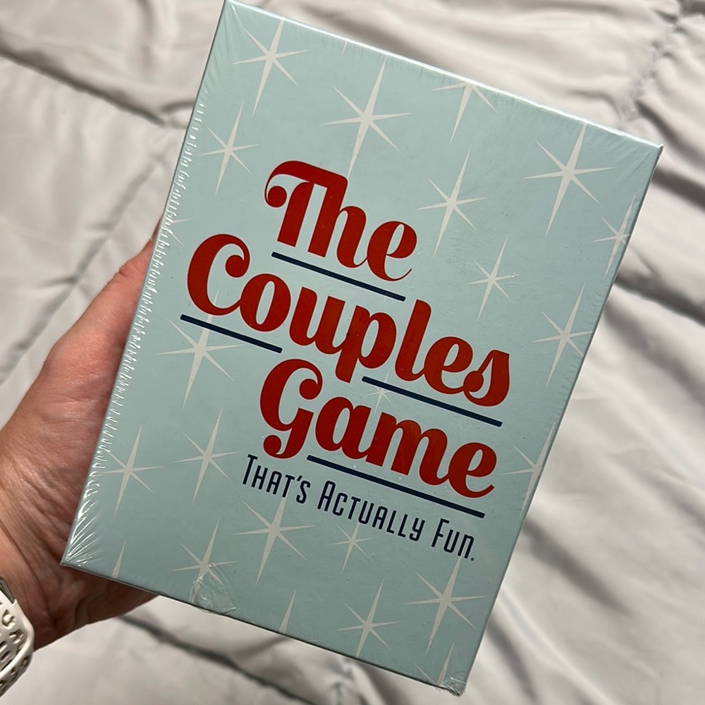 Blue and Red Card Game Retro Edition